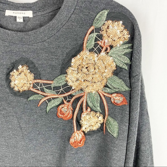 PLEIONE Embellished Gray Floral Sweater - S - Picture 7 of 7